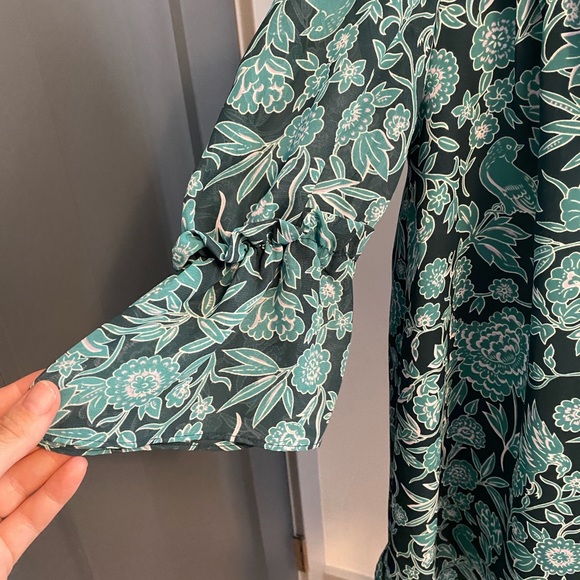 🐦 2/30$ Lauren Conrad floral Blouse size xs - Picture 3 of 9